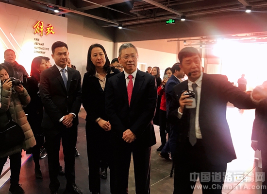 一汽老总叫_仁和老总叫什么名字(2)